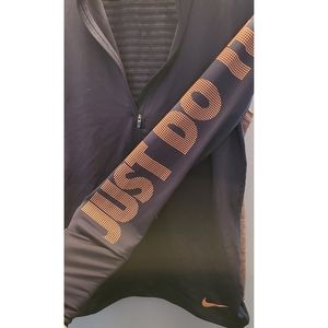 Nike workout longsleeve